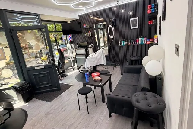 Inside M.A.S: the seating and chairs